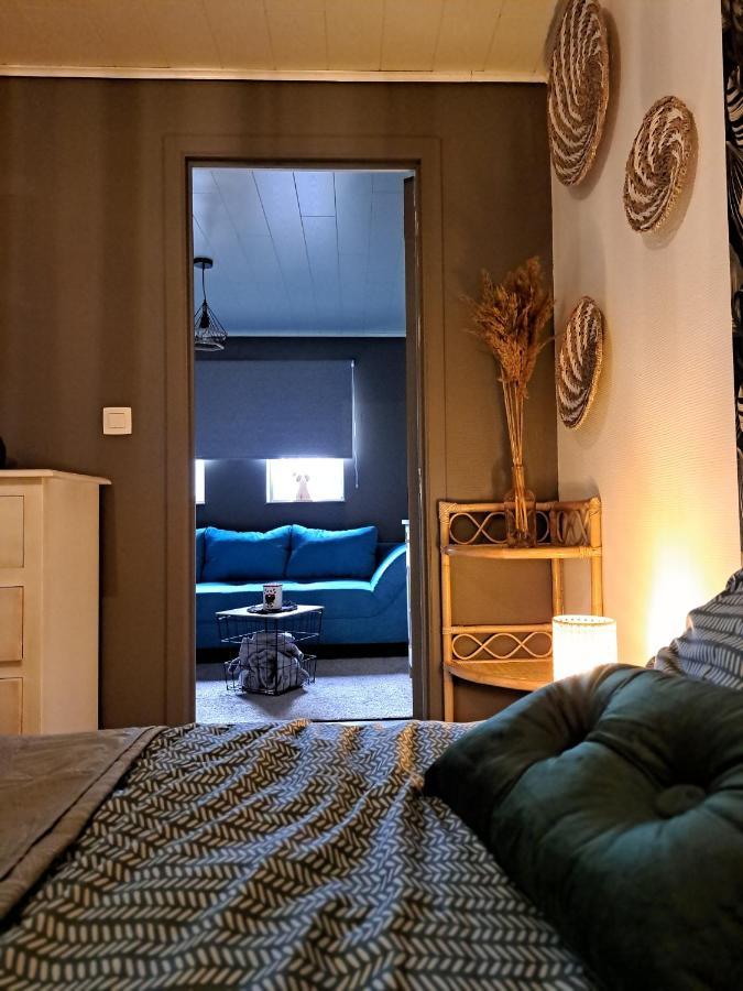 Aux Champs Des Cloches Apartment Houffalize Luaran gambar